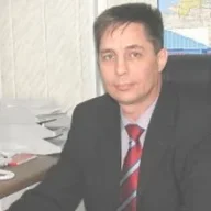Лавринов Геннадий