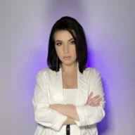 Петерина Александра